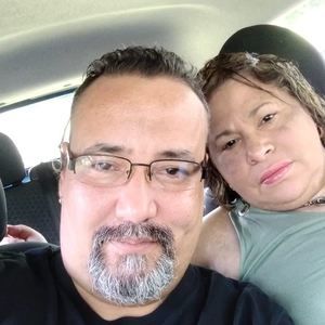 Meet your Posher, Santos